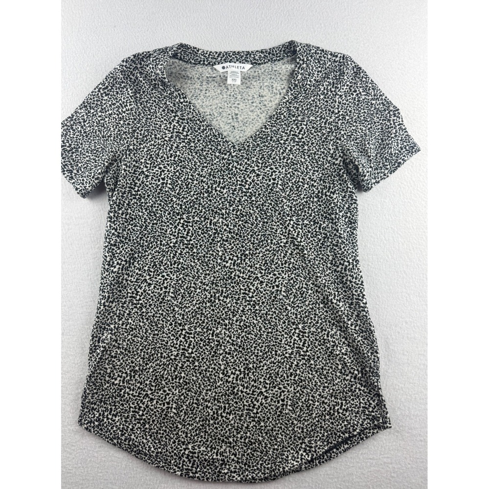 Athleta Breezy V-Neck Tee XXS Black White Cheetah Leopard Print Short Sleeve Top